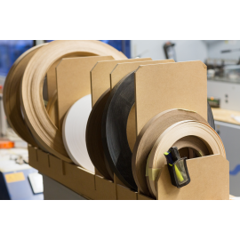 正点游戏木匠家具封边热熔胶：粘合够强劲，湿气无法侵